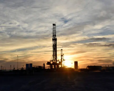 Fossil fuel use, emissions hit records in 2023, report says