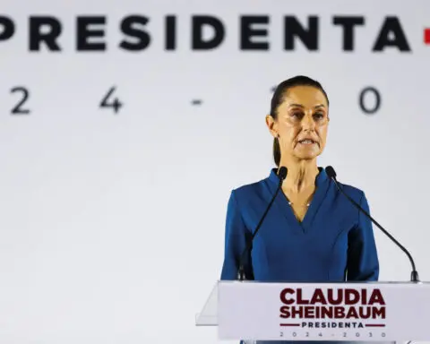 Mexico's Sheinbaum vows to raise minimum wage, build infrastructure, without tax hikes