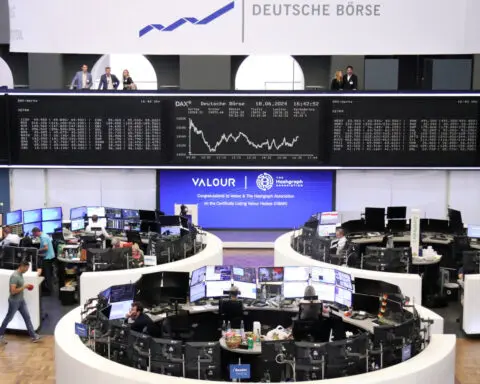 European shares rise after Swiss rate cut, BoE decision