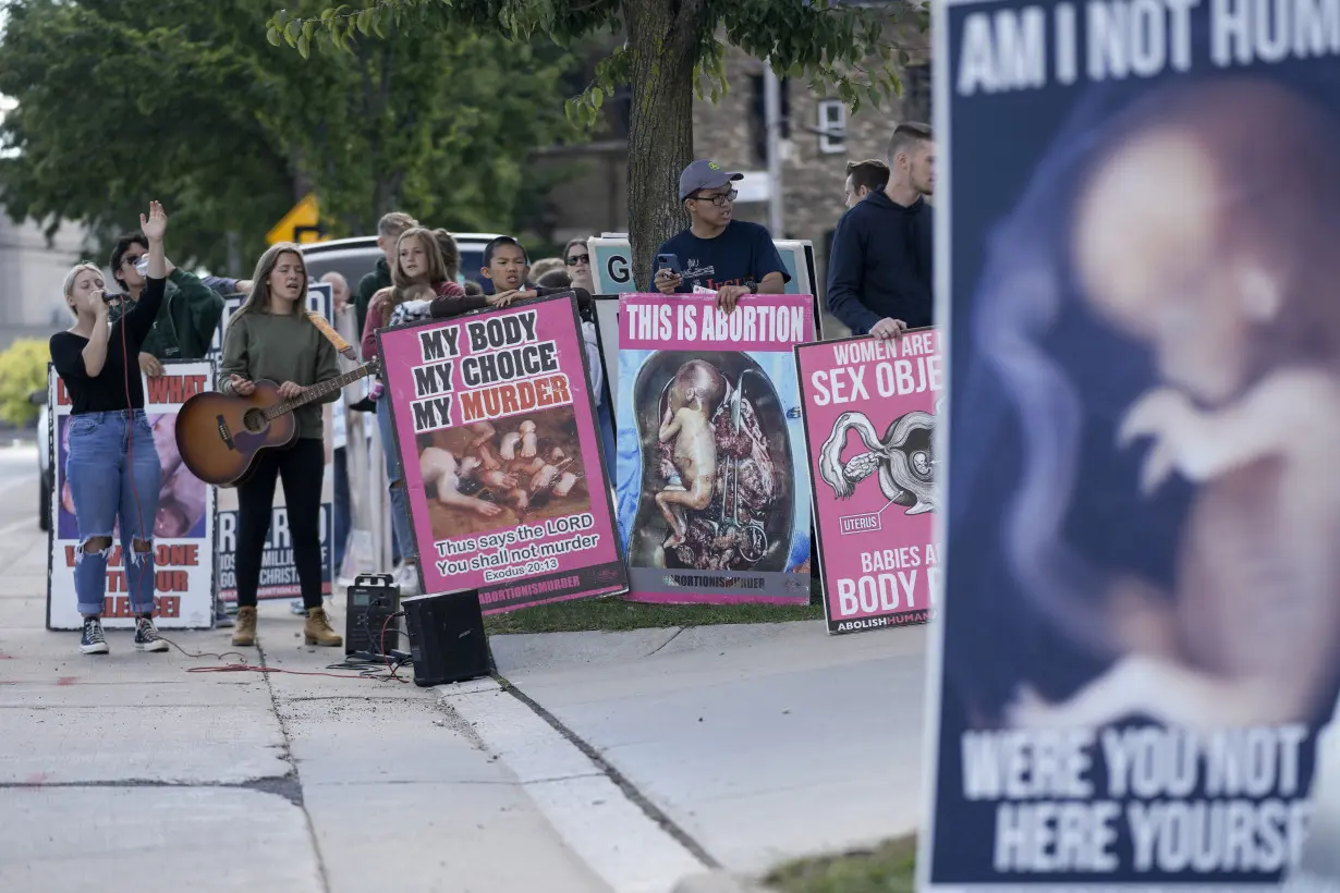 Planned Parenthood resumes offering abortions in Wisconsin after more than a year