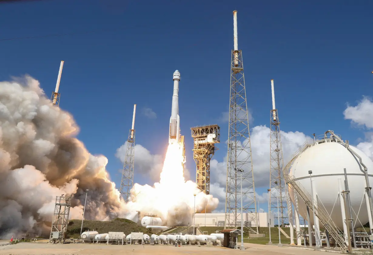 FILE PHOTO: A United Launch Alliance Atlas V rocket carrying two astronauts aboard Boeing's Starliner-1 Crew Flight Test (CFT) on Boeing's Starliner spacecraft, is launched, in Cape Canaveral, Florida