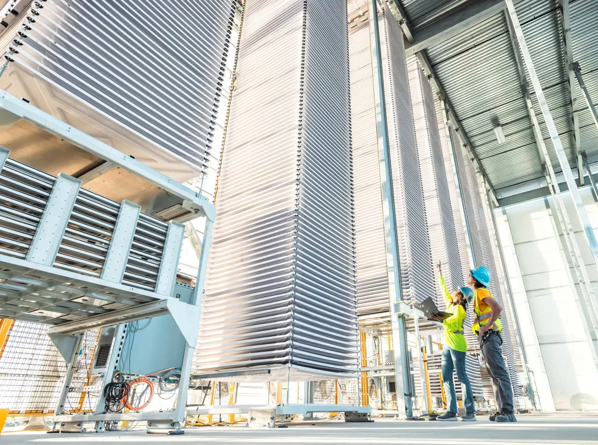 FILE PHOTO: California climate technology company Heirloom on Thursday unveiled what it says is the first U.S. commercial direct air capture plant to suck planet-warming carbon dioxide from the air