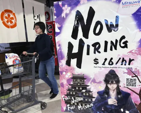 US job openings rise to 8.1 million despite higher interest rates