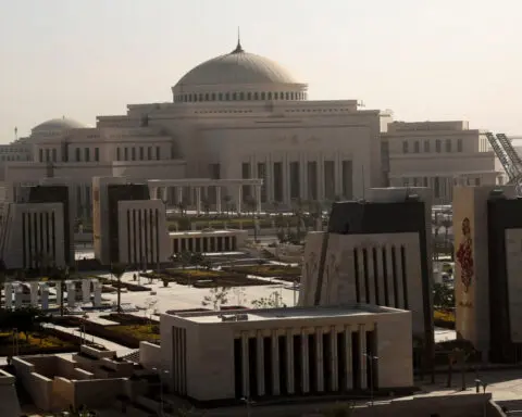 Egypt set to change finance, foreign and supply ministers