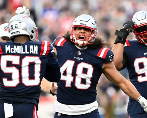 Report: Pats LB Jahlani Tavai signing 3-year extension