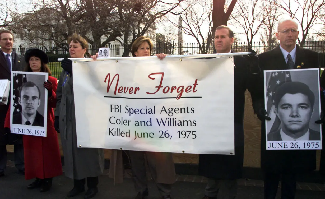 FILE PHOTO: FBI HOLDS RALLY AGAINST CLINTON GRANTING CLEMENCY.