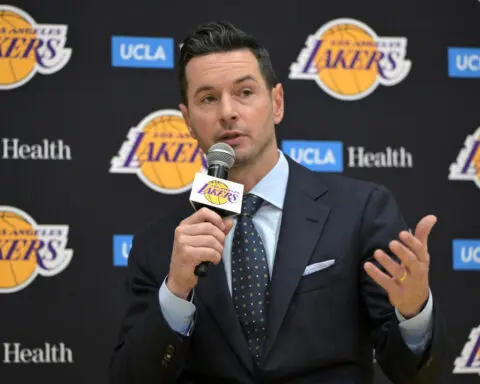 Lakers introduce JJ Redick as first-time head coach