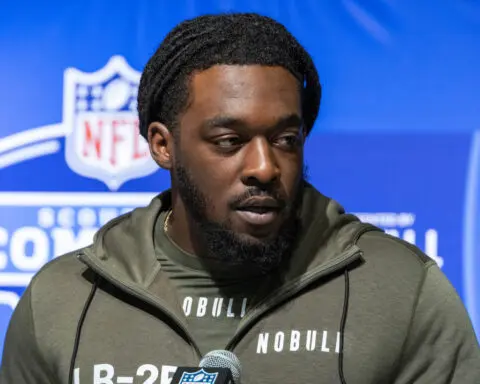 Browns DE Lonnie Phelps crashes car into restaurant