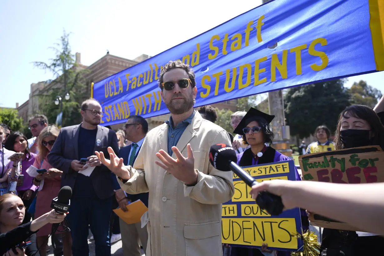 Israel Palestinians Campus Protests