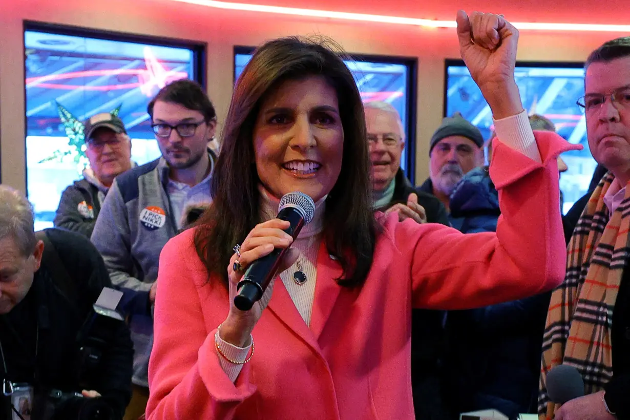 Republican presidential candidate Nikki Haley campaigns in Des Moines