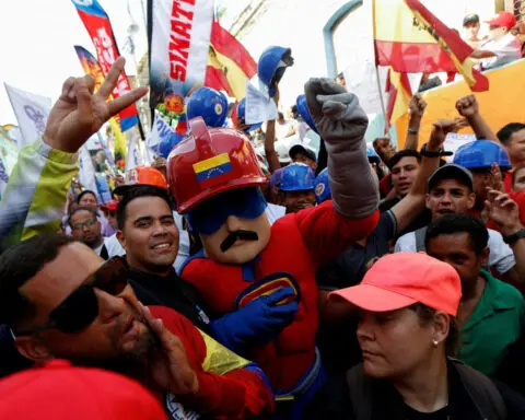 Venezuela kicks off final weeks of campaign with Maduro on defensive