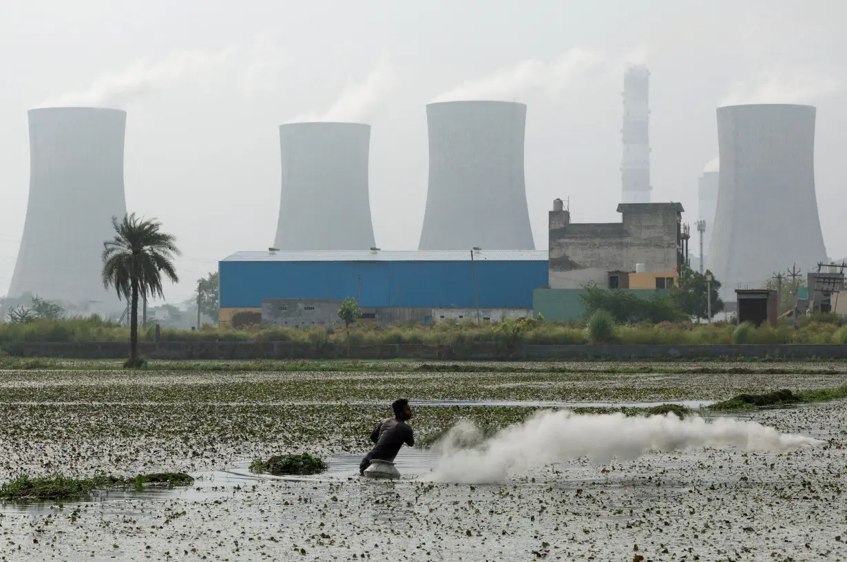 FILE PHOTO: Indian coal-based power plant