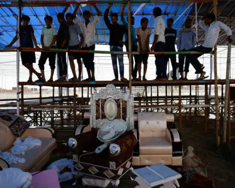 India stampede killed 121 in wake of massive overcrowding, police say