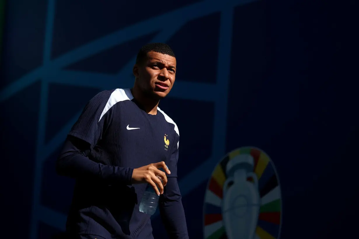 Kylian Mbappé calls first round of French elections 'catastrophic' after country's lurch to the far-right