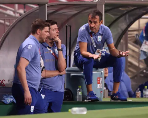 Soccer-Venezuela Copa America group-stage success should be left behind, says coach