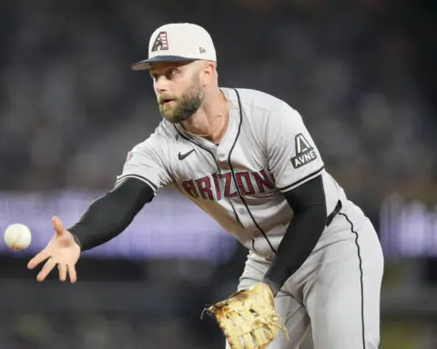 Diamondbacks' Christian Walker continues his Dodger Stadium rampage, hitting 2 more homers