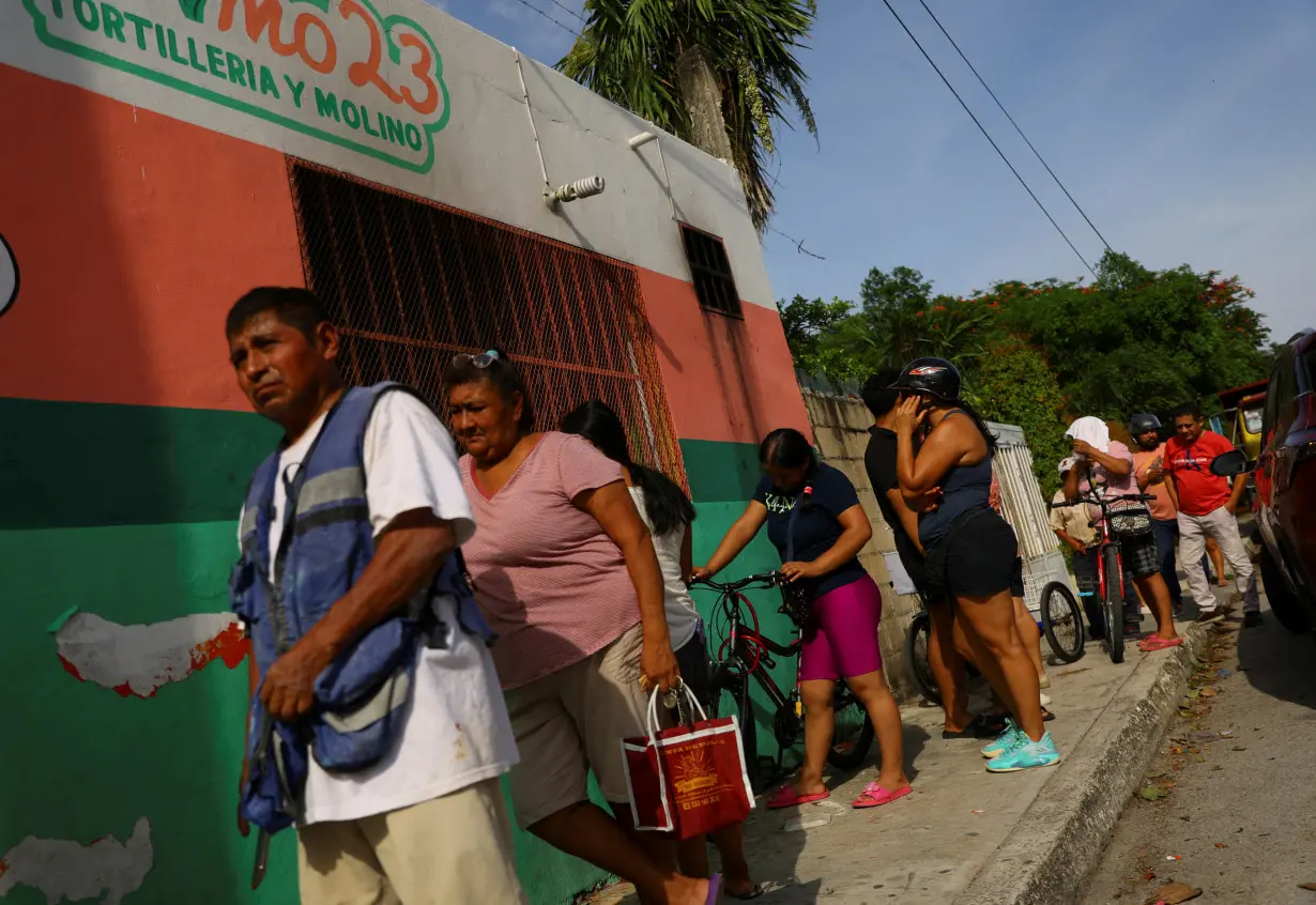 FILE PHOTO: Mexican Caribbean residents prepare for the impact of hurricane Beryl, in Playa del Carmen