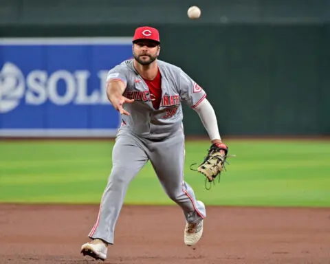 Mike Ford signs with Japan's BayStars