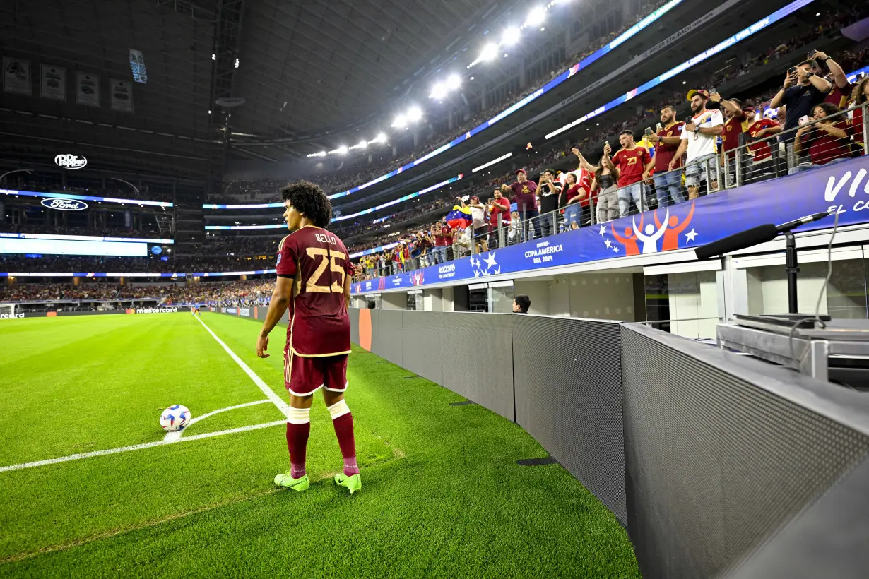 Soccer: Copa America-Quarterfinal-Venezuela vs Canada