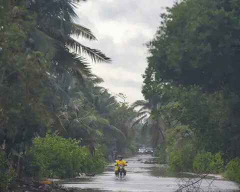 Beryl set to strengthen on approach to Texas due to hot ocean temperatures