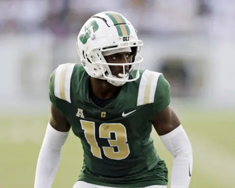 Vikings' Khyree Jackson, 2 former college football players killed in car crash in Maryland