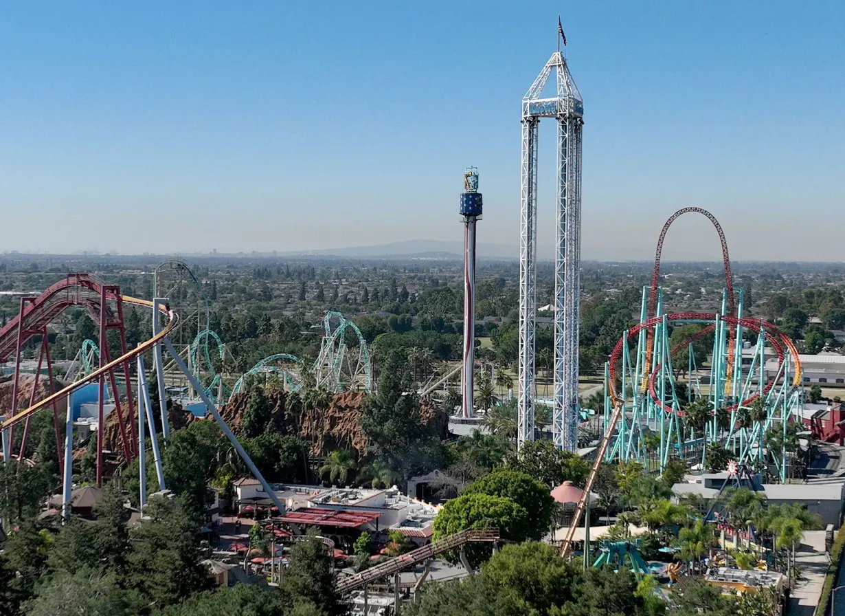 These two amusement park giants just merged. Rollercoaster fans are nervous