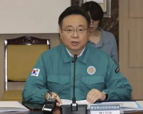South Korea to withdraw plan to suspend licenses of striking doctors to resolve medical impasse