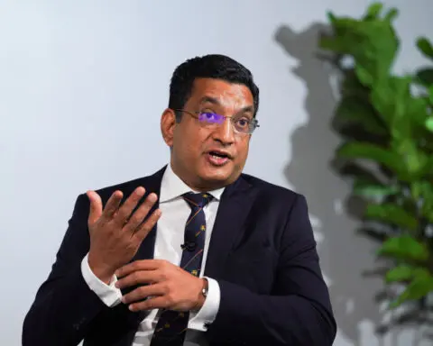 Sri Lanka to wrap up bond talks soon, seek to balance India and China ties