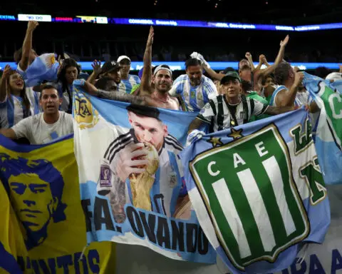 Soccer-Argentina's Copa quarter-final win drives record ratings