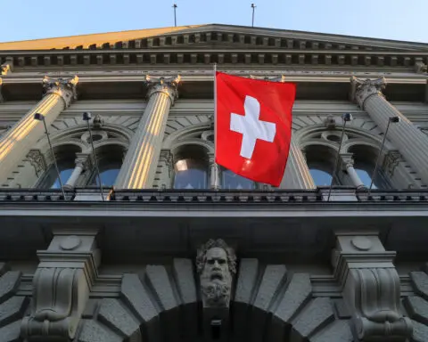 Switzerland signs membership bid for European Sky Shield project