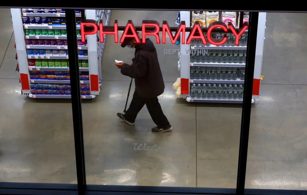 Pharmacy benefit managers profit at expense of patients and small pharmacies, FTC says