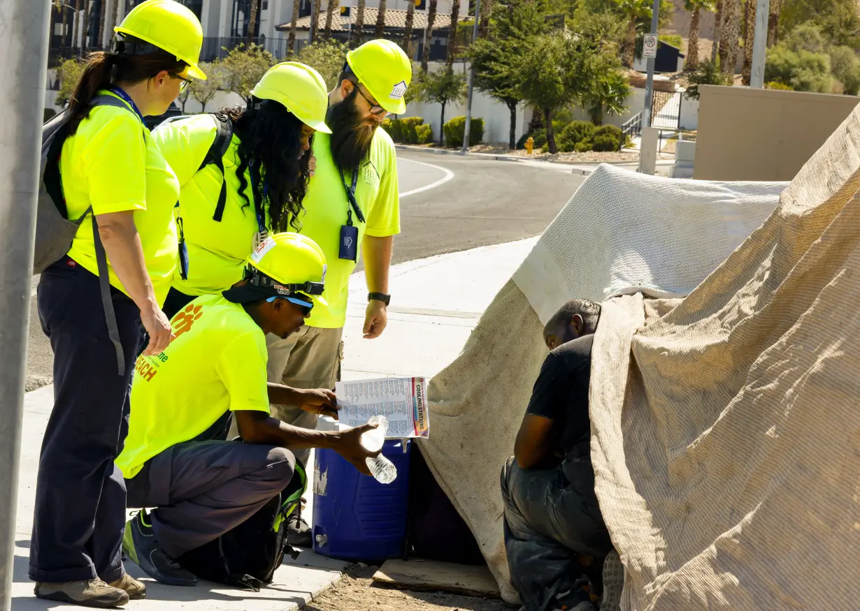 Las Vegas eyes record of 5th consecutive day over 115 degrees as heat wave continues to scorch US