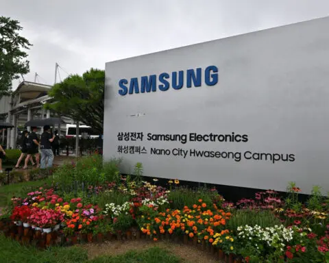 Samsung workers declare an indefinite strike to campaign for better pay and leave policies