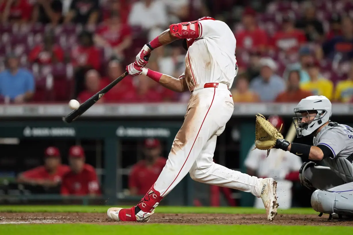 Cincinnati Reds rookie Rece Hinds makes it back-to-back home runs in his two days in MLB