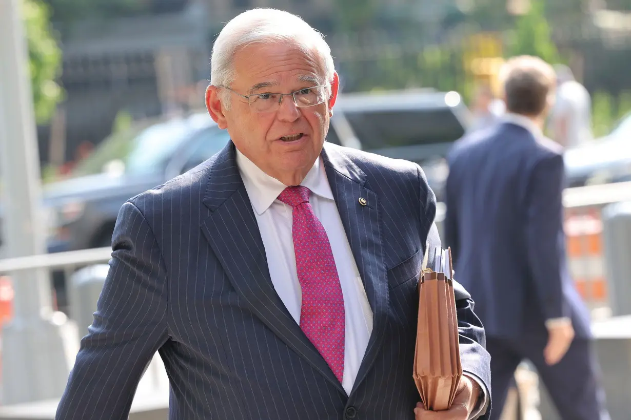 Menendez attorney wraps up closing arguments in senator's federal corruption trial