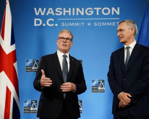 UK's Starmer urges NATO unity for Ukraine, pledges military aid