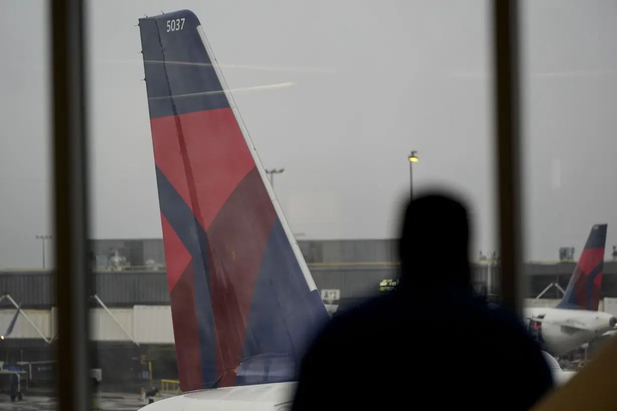 Higher costs and low base fares send Delta's profit down 29%. The airline still earned $1.31 billion