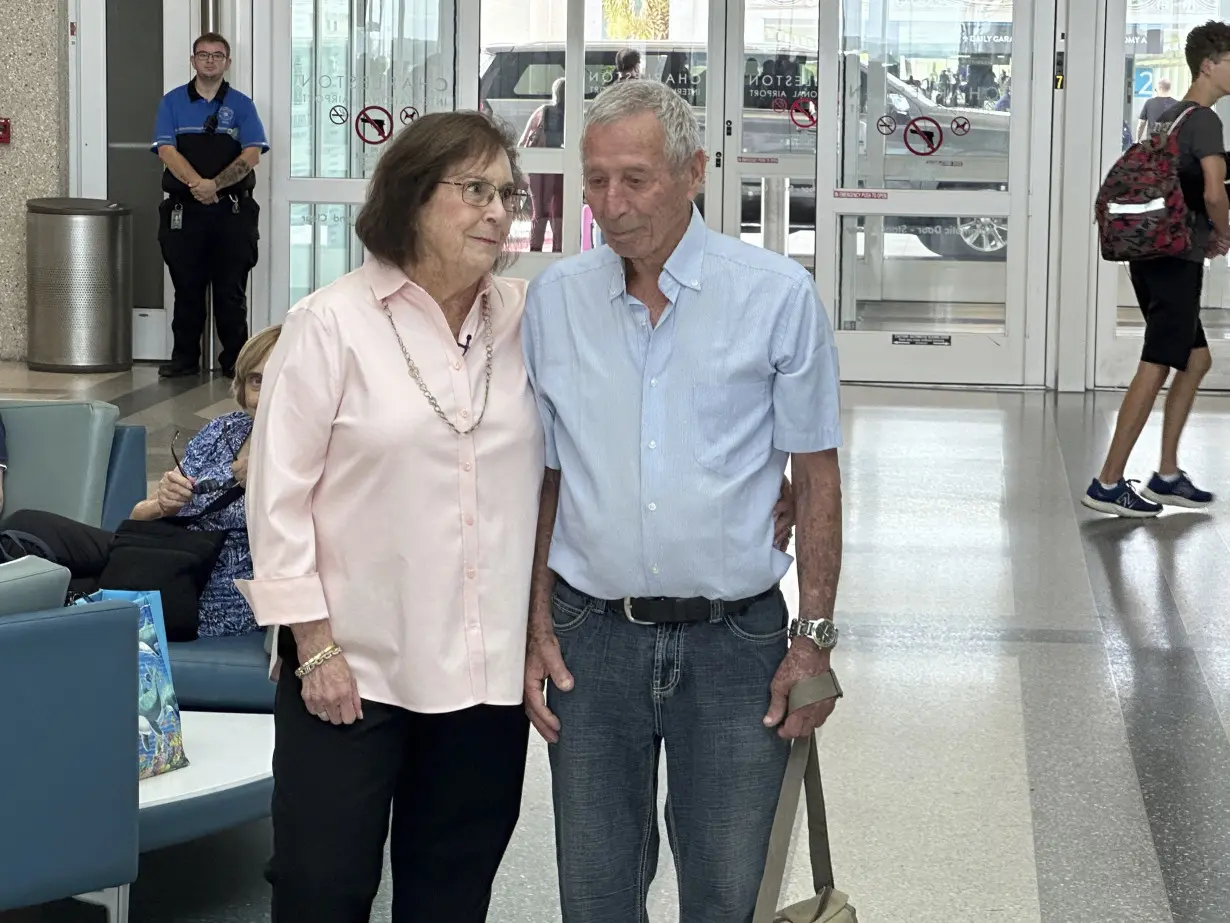 CORRECTION Holocaust Orphan-Family Found