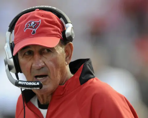 Long-time NFL assistant coach and defensive mastermind Monte Kiffin dies at age 84