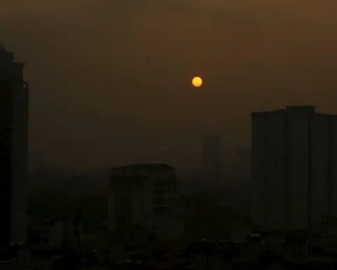 HSBC raises Vietnam 2024 GDP growth forecast to 6.5%