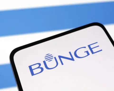 Bunge, Viterra offer to sell assets in 2 EU countries, sources say