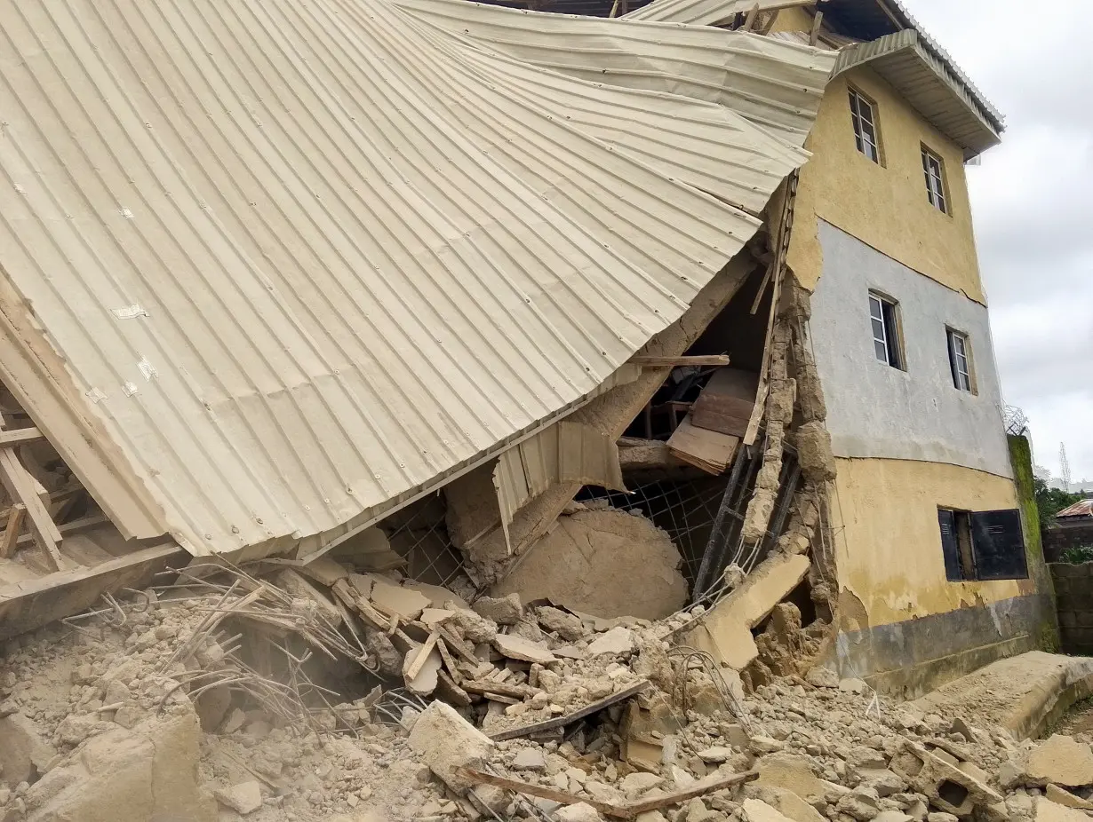 Multiple bodies pulled from the rubble of collapsed school in central Nigeria