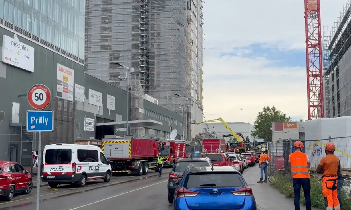 Scaffolding collapse in Switzerland