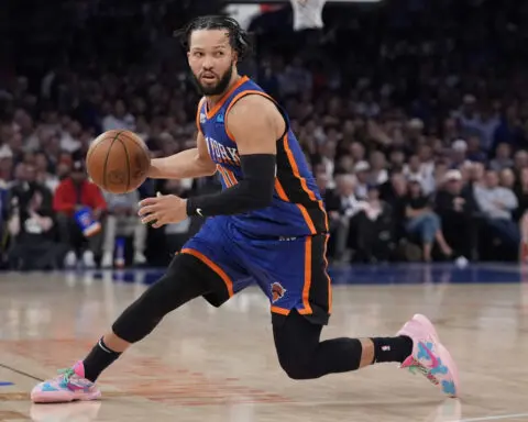 Jalen Brunson agrees to a four-year, $156.5 million extension with Knicks, AP source says