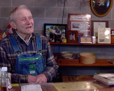 Secrets of a syrup maker: At 95, Roland Jorns still running Door County maple syrup shop