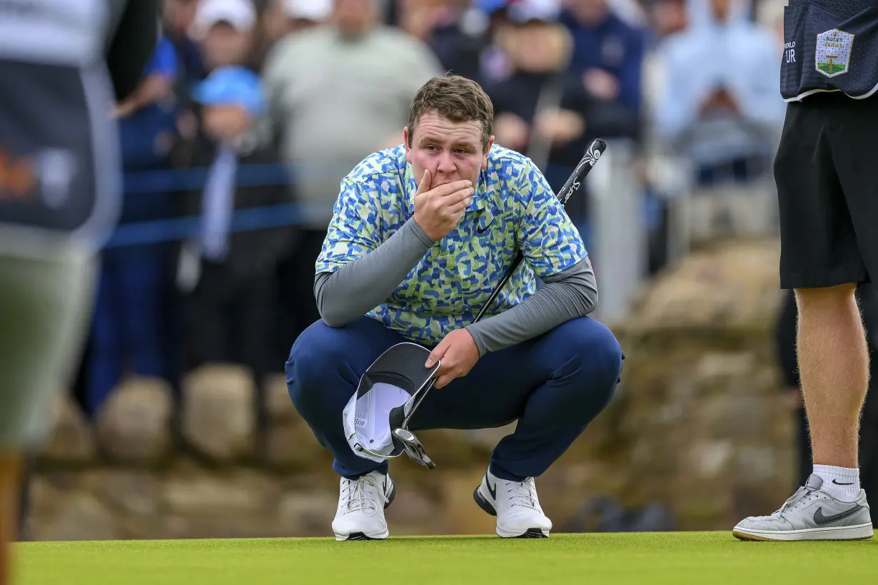 MacIntyre wins his national open in Scotland with birdie to beat Adam Scott