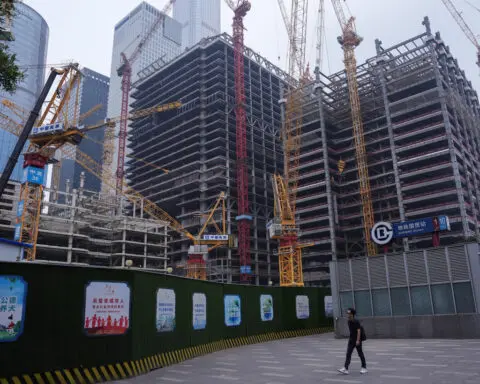 China's Q2 GDP grows 4.7% y/y, below forecast