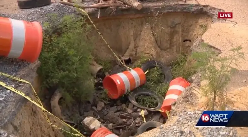 Big hole in the middle of a Mississippi street has become a frustrating obstacle