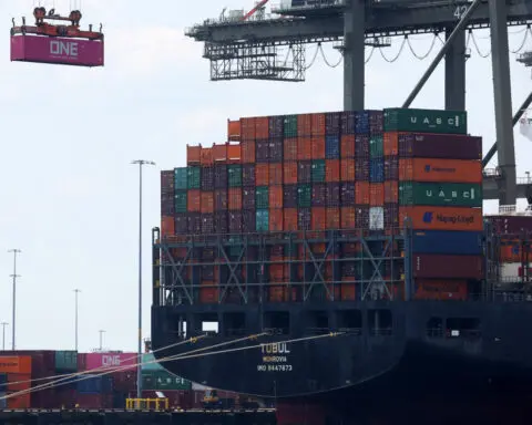 US importers balk at return of $10,000 container shipping rate