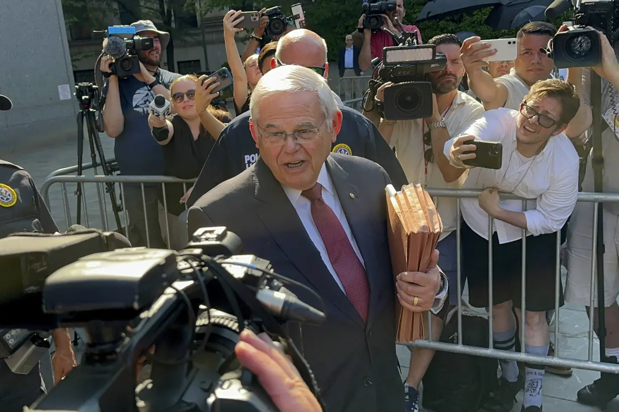 Jury finishes 2nd day of deliberations without a verdict at Sen. Bob Menendez's bribery trial